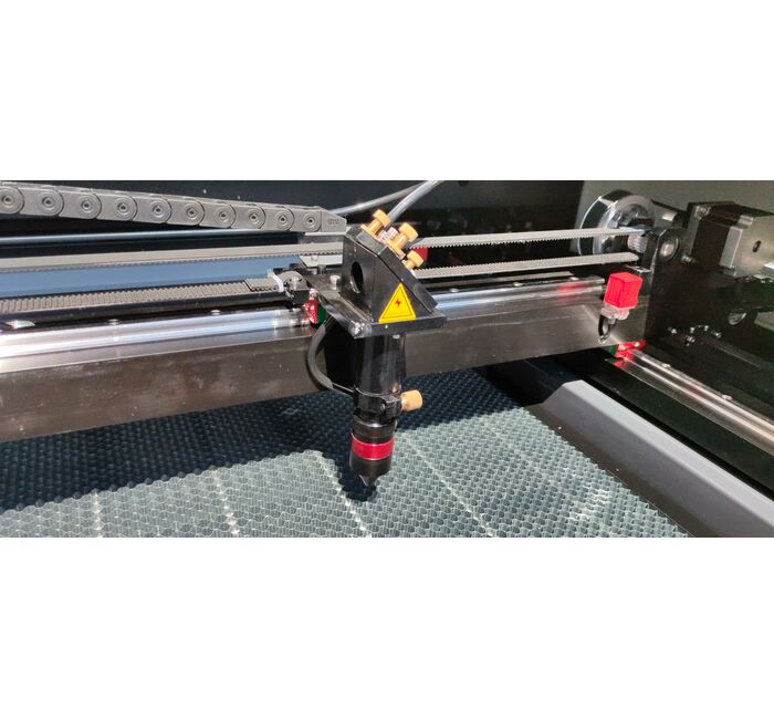 Лазерный станок гравер Gray 1080 с рельсами, Мощность: 130 Вт, Лазерная трубка: RECI, изображение 4