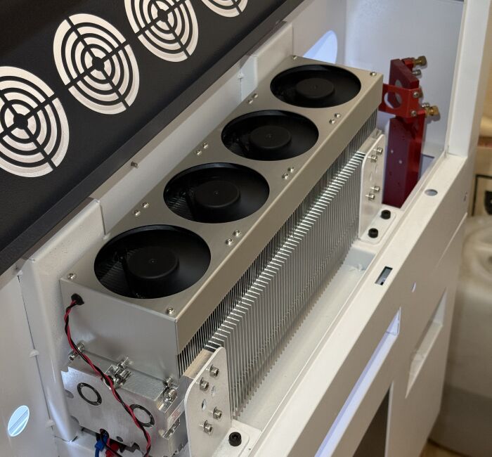 Лазерный станок 4060 RF 40W с камерой и радиочастотным излучателем, изображение 2