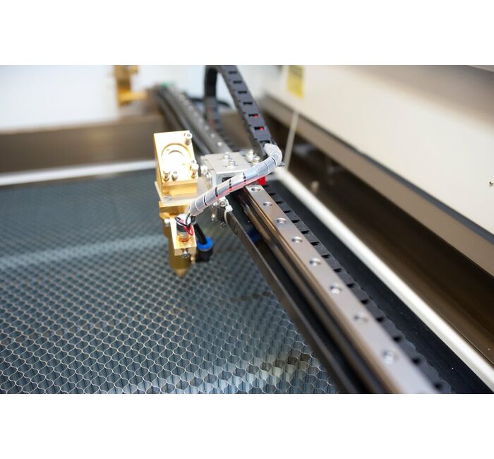 Лазерный станок гравер 4060 Ruida 80W рельсовые направляющие, изображение 4