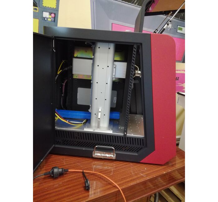 Лазерный гравер маркер X-MAX, 30W закрытый