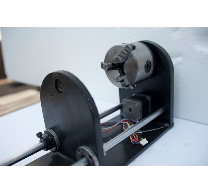 Поворотное устройство для СО2 лазерных станков